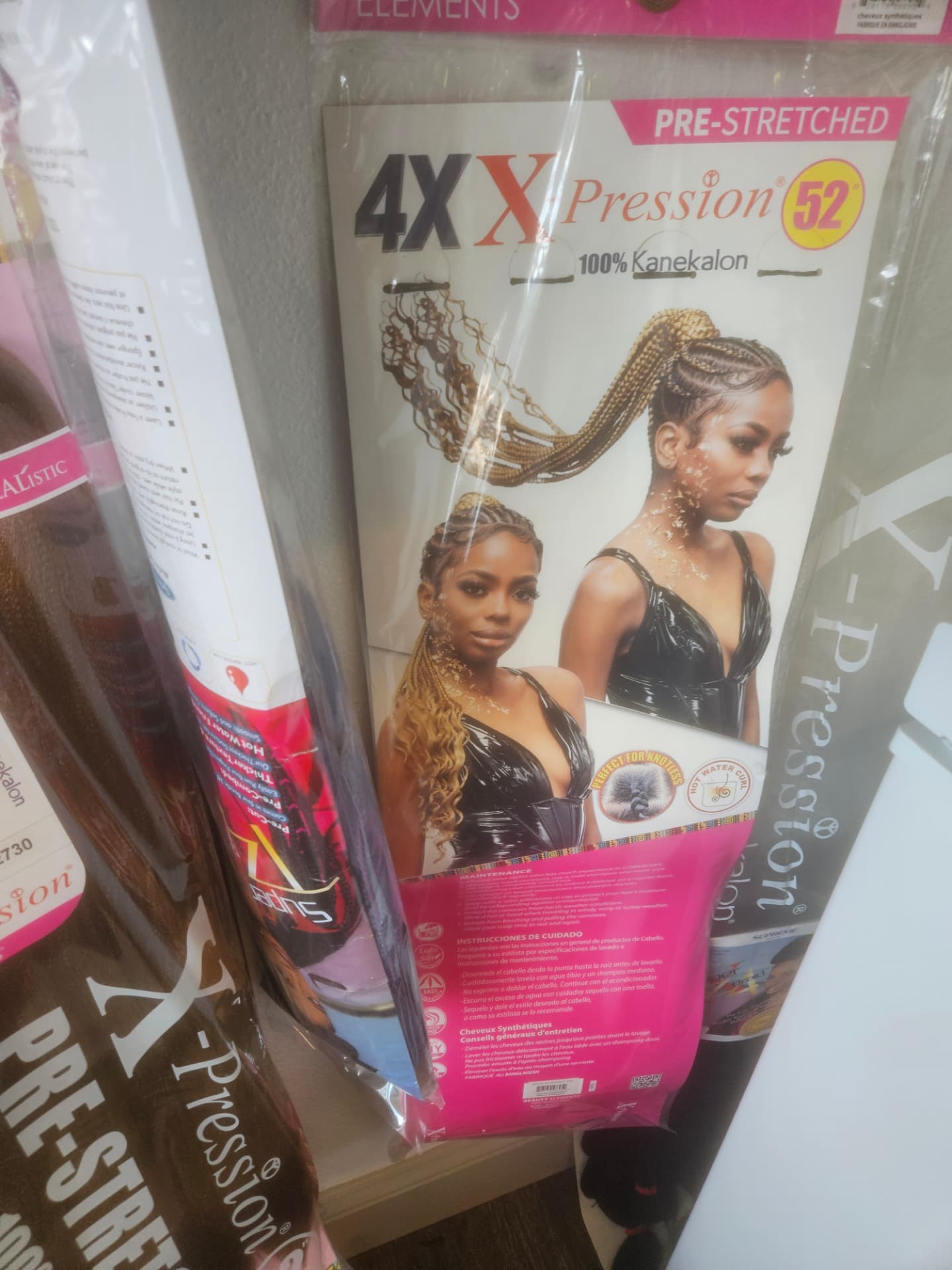 4X X-Pression Pre-Stretched Braiding Hair 52 in