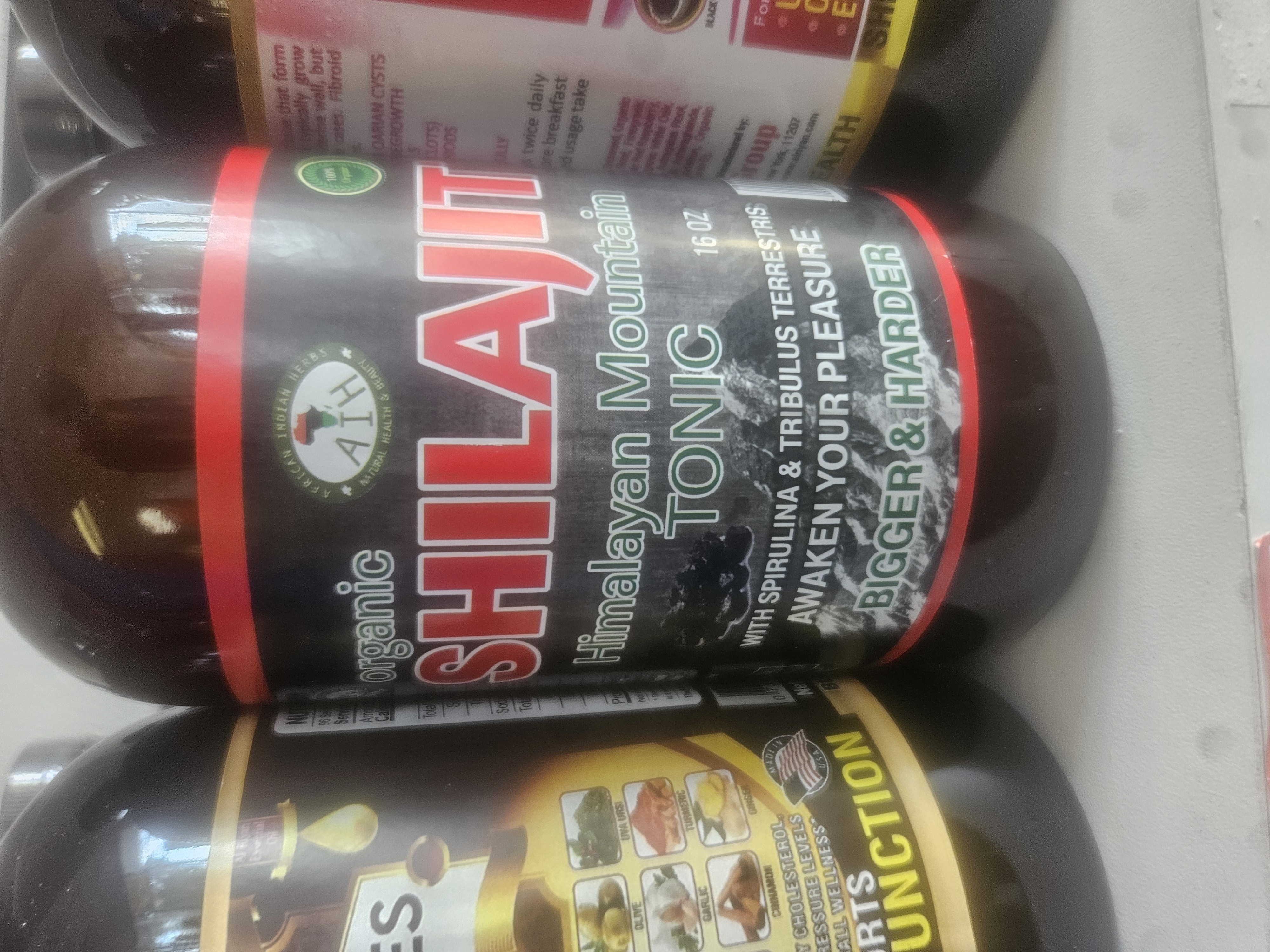 Shilajit Himalayan mountain tonic